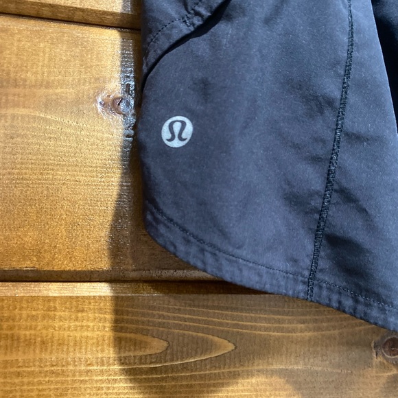 Lululemon Black Speed Up Short *2.5" - Picture 4 of 5